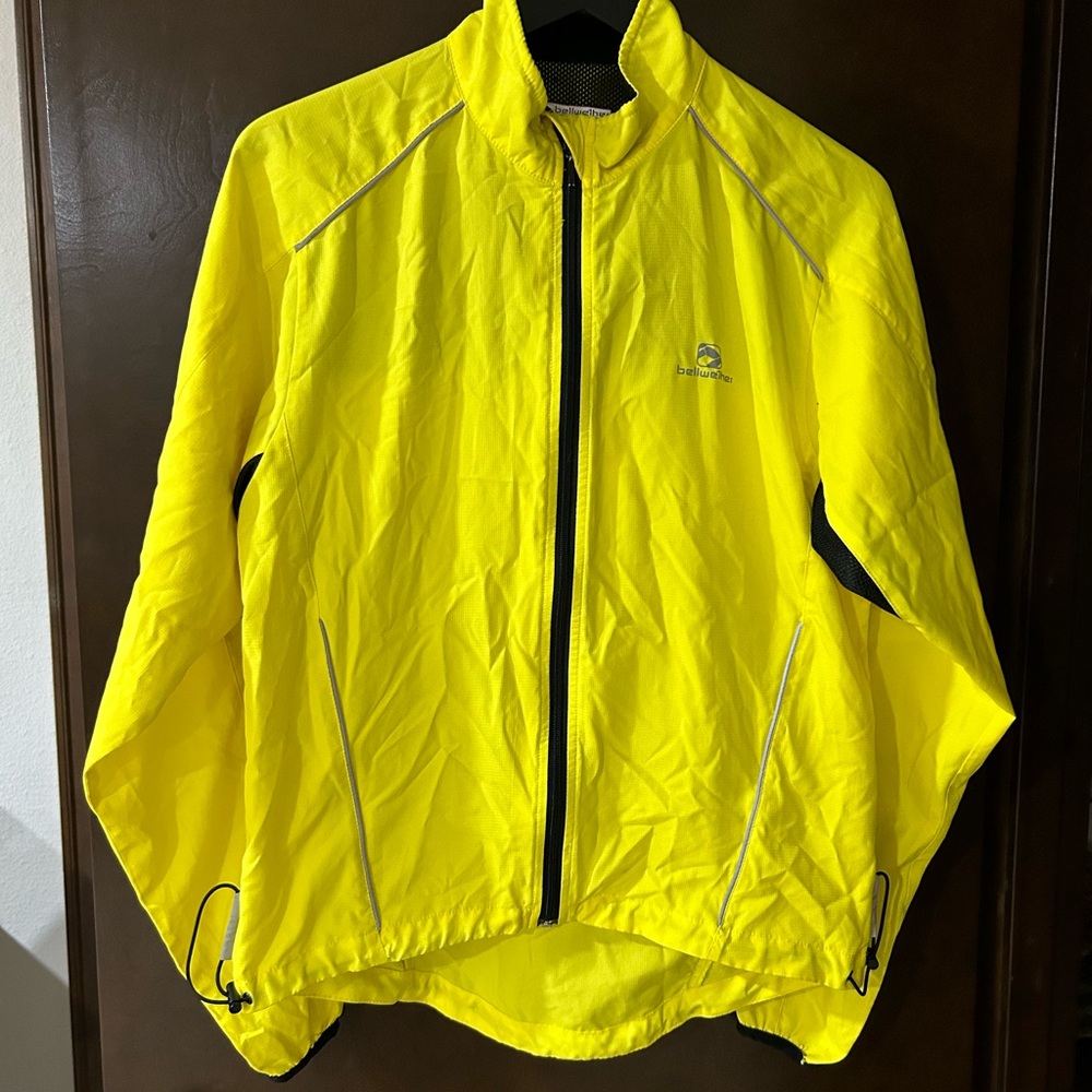 Bellwether Vibrant Yellow Cycling Windbreaker Size Medium